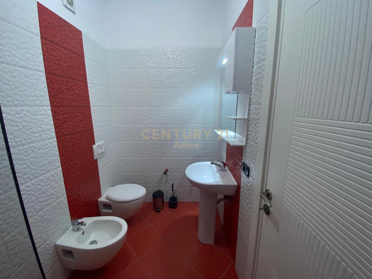 Apartament Modern 2+1+2 për Qira tek Rruga e Kosovareve!