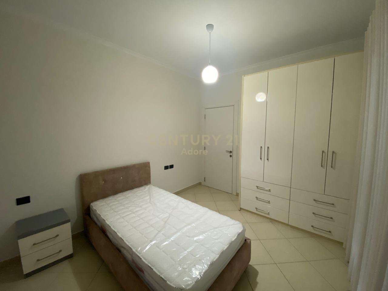 Apartament Modern 2+1+2 për Qira tek Rruga e Kosovareve!