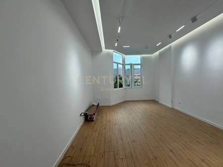 NEAR QUADRATO 21, MONOLOCALE IN VENDITA!