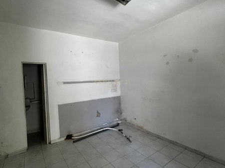 Shop for Rent – Myslym Shyri St., behind Social Security