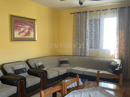 Shtëpi private Me Qira në Spitalle - 300€ | 188 m²