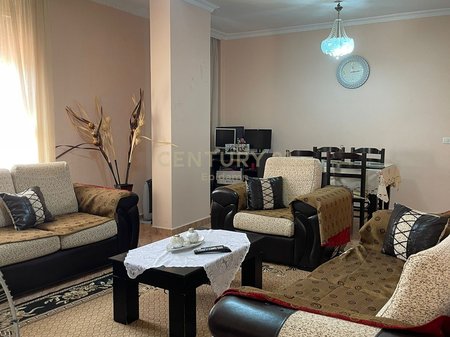 Appartamento 2+1 in affitto nel centro di Durrës!