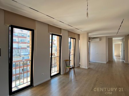 Office apartment for rent near Siri Kodra Street!