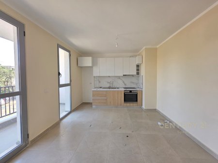 IN AFFITTO APPARTAMENTO 2+1 A 5 MAJI!!