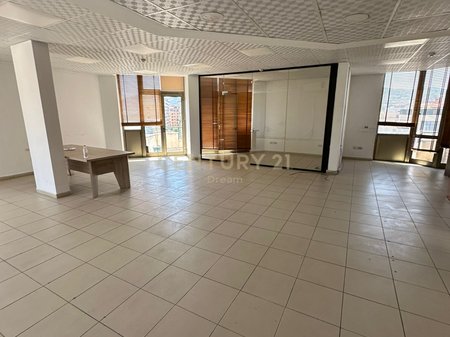 RENT FOR RENT NEAR WILSON SQUARE!