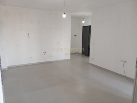 APARTMENT 2+1 + PARKING SPACE FOR SALE IN GOLEM, DURRES - BUILDING I 2025!