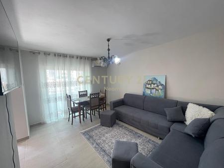 QIRA, APARTAMENT 3+1, RRUGA FORTUZI!!