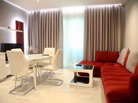 OFROJ ER SHITJE APARTAMENT 2+1 NE AMBASADOR 3, PRANE STADIUMIT!