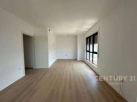 SHITET APARTAMENT 3+1+2, TEK KOMUNA E PARISIT!