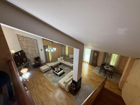 FOR SALE Luxury Duplex 3 + 1 + 2 + veranda + parking space near the Dry Lake!