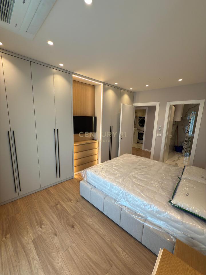 Apartament 2+1+Post Parkimi per Qira tek Liqeni i Tiranes!