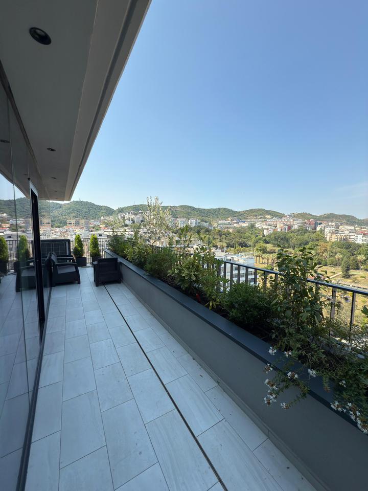 Apartament 2+1+Post Parkimi per Qira tek Liqeni i Tiranes!