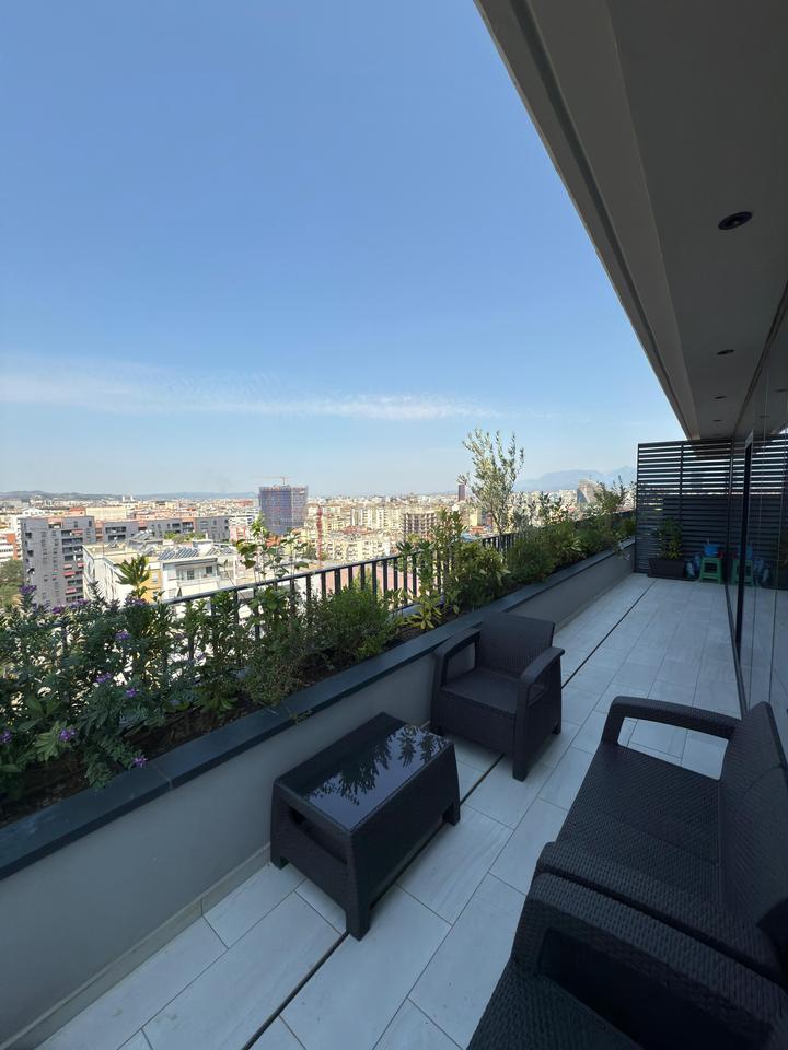 Apartament 2+1+Post Parkimi per Qira tek Liqeni i Tiranes!