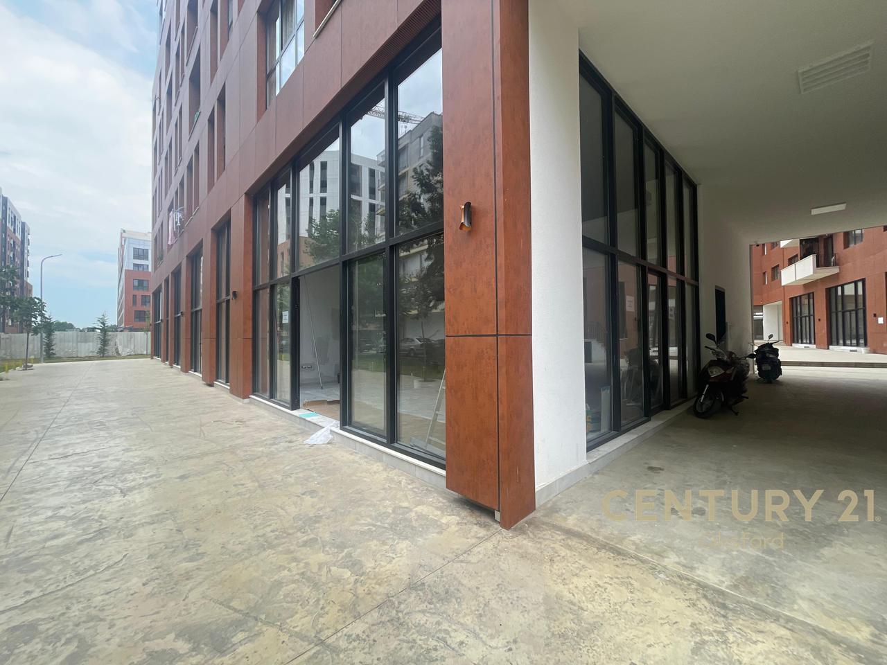 LOCALE COMMERCIALE IN AFFITTO AD ASTIR