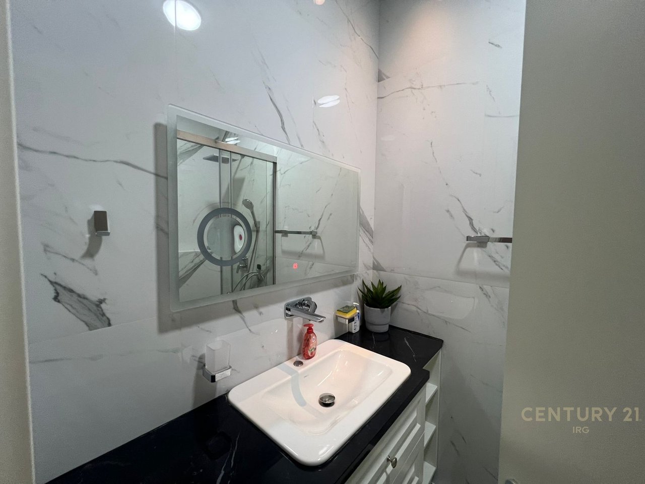 Modern 2+1 apartment with parking space in Delijorgji, for rent