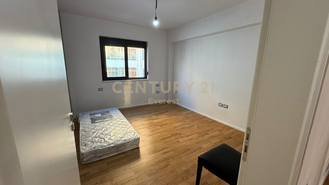 MUSEUM, RENTING 2+1 APARTMENT
