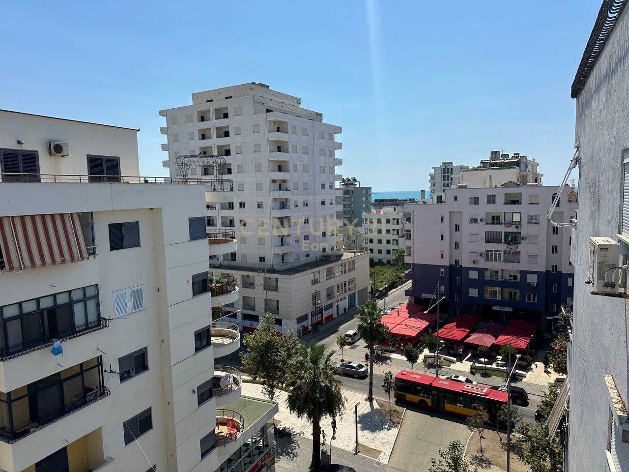 APPARTAMENTO 1+1 CON 70M2 IN VENDITA SULLA SPIAGGIA VICINO ALL'HOTEL ADRIATIK!