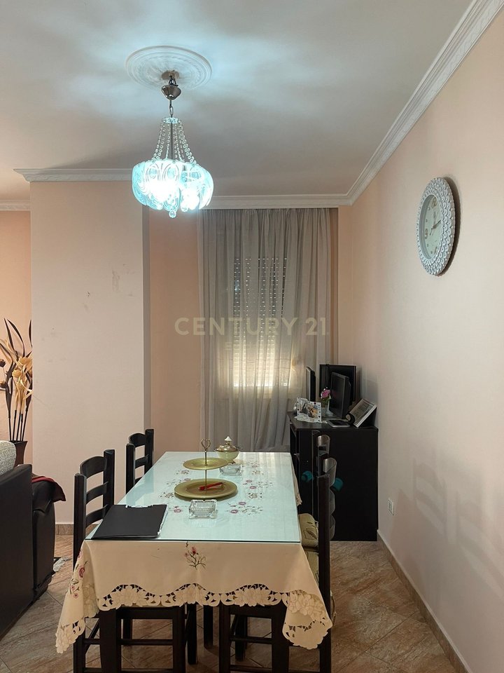 Appartamento 2+1 in affitto nel centro di Durrës!