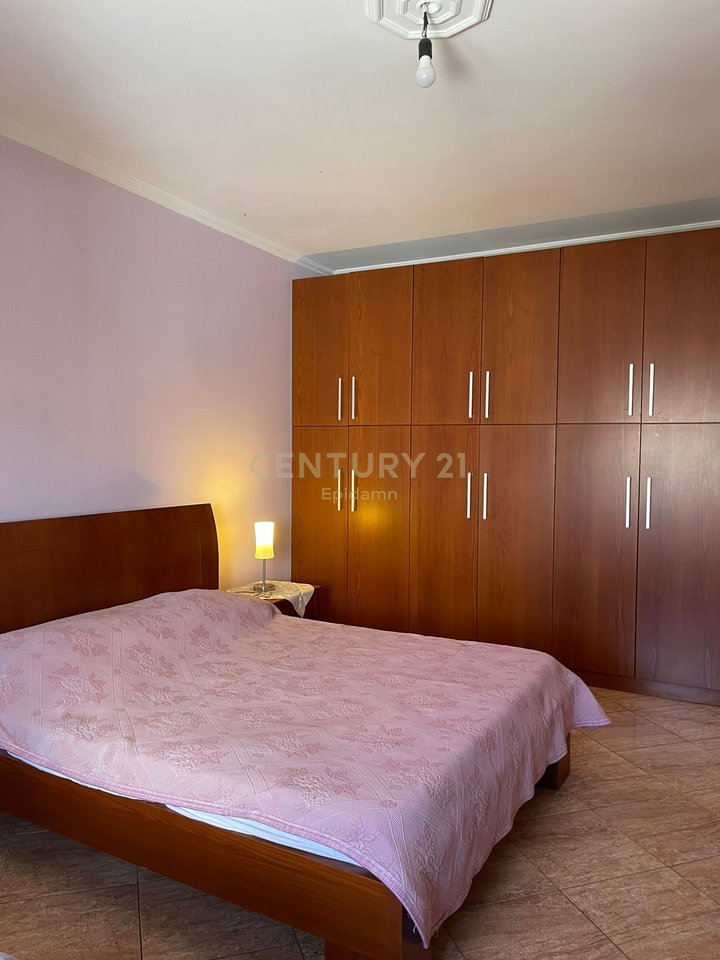 Appartamento 2+1 in affitto nel centro di Durrës!