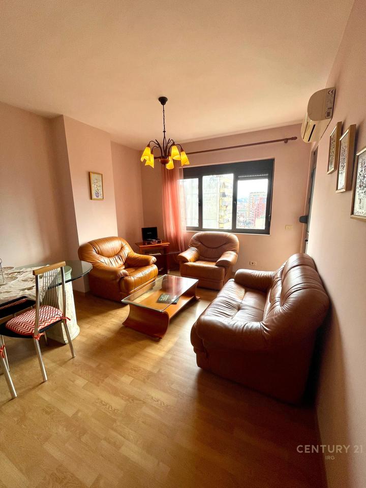 Apartment 1+1 for Rent in the Center near 9 Kateshet