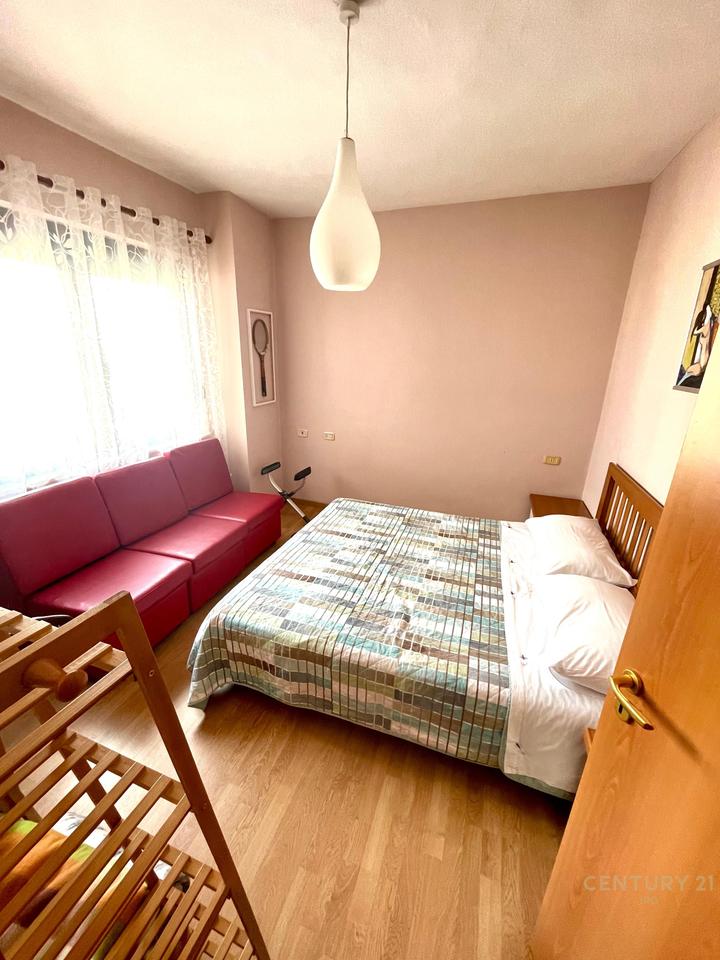 Apartment 1+1 for Rent in the Center near 9 Kateshet
