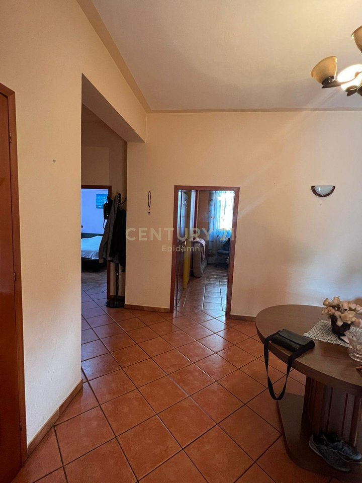 Appartamento 3+1 in vendita a Spitallë, Durrës - 130000€ | 224 m²