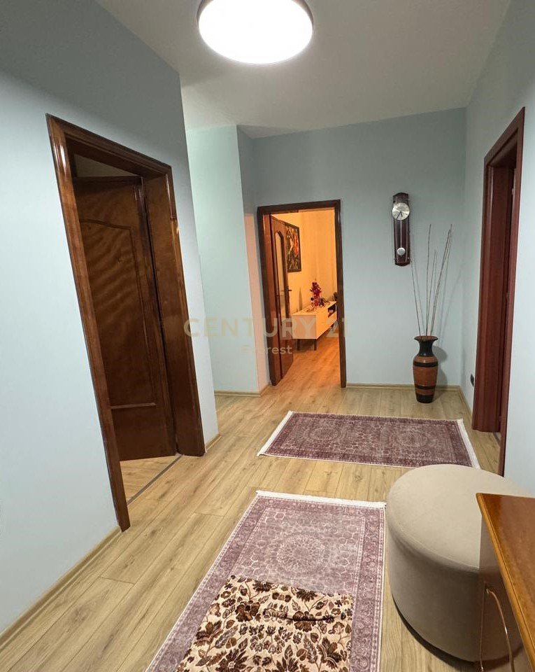 BRRYLI, APARTMENT 2+1+SHOP