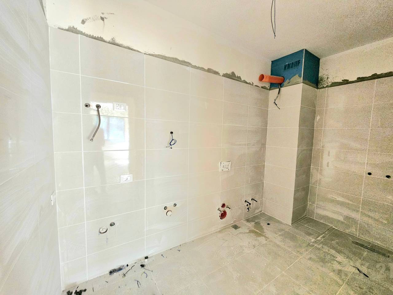 SHITET APARTAMENT 2+1+2 NE RRUGEN E ELBASANIT