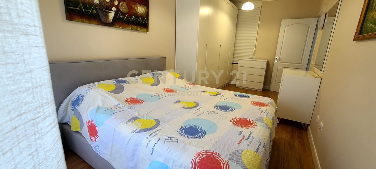 Duplex 2+1+2 për qira në Kodra e Diellit 2