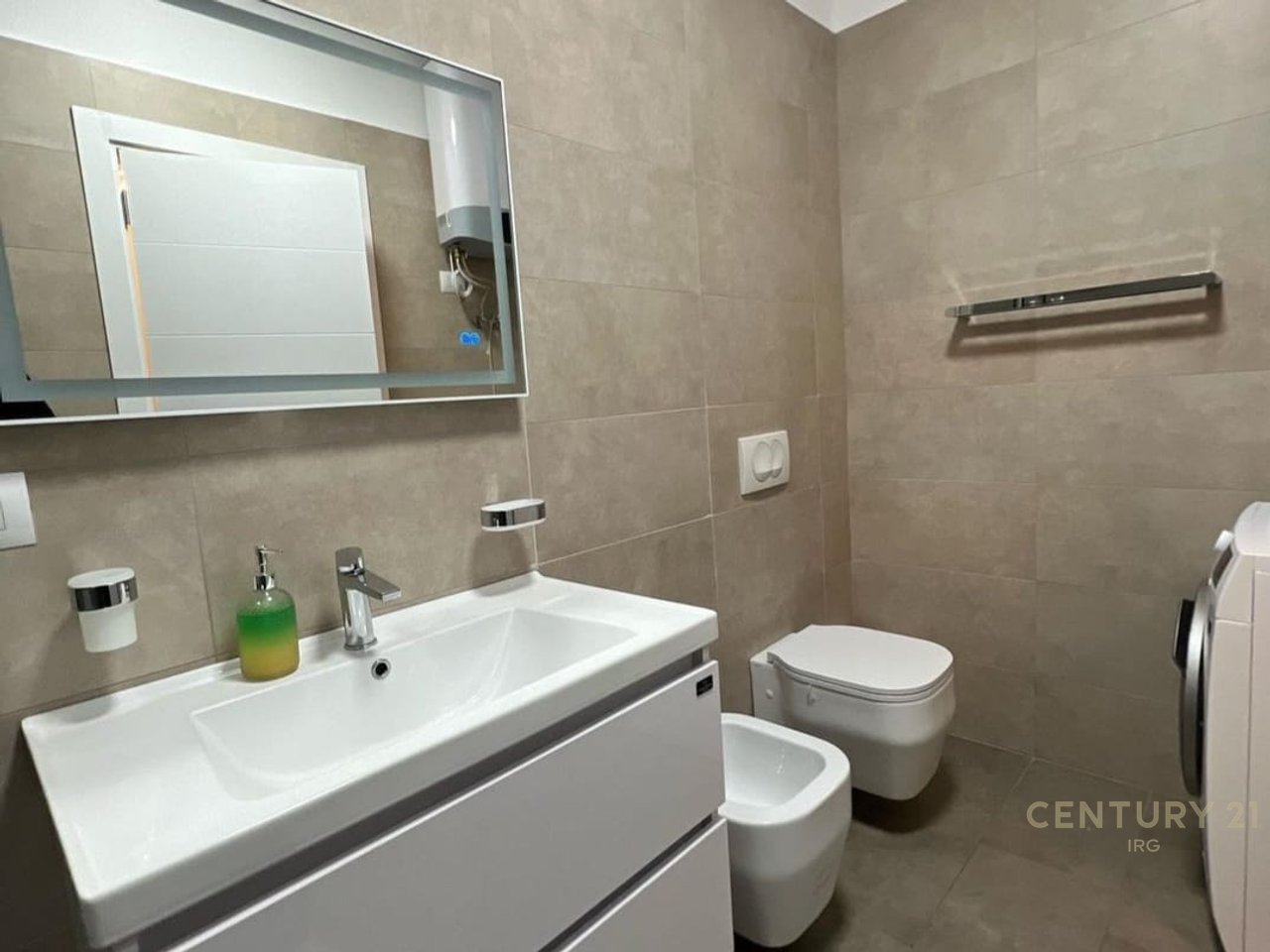 APARTMENT 2+1 FOR RENT AT QUARTUM RESIDENCE, NEAR SPAK