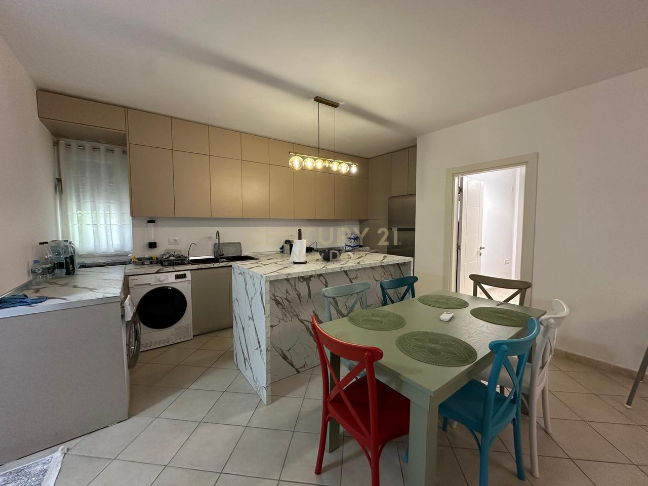 APPARTAMENTO 2+1 CON CORTILE IN VENDITA A QERRET - 289000€ | 177 m²
