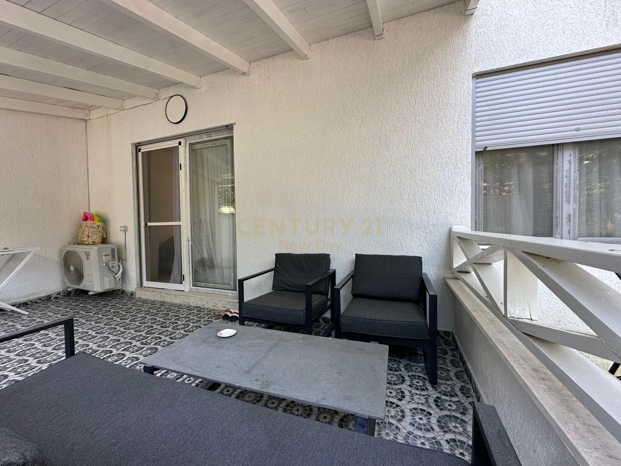 APPARTAMENTO 2+1 CON CORTILE IN VENDITA A QERRET - 289000€ | 177 m²