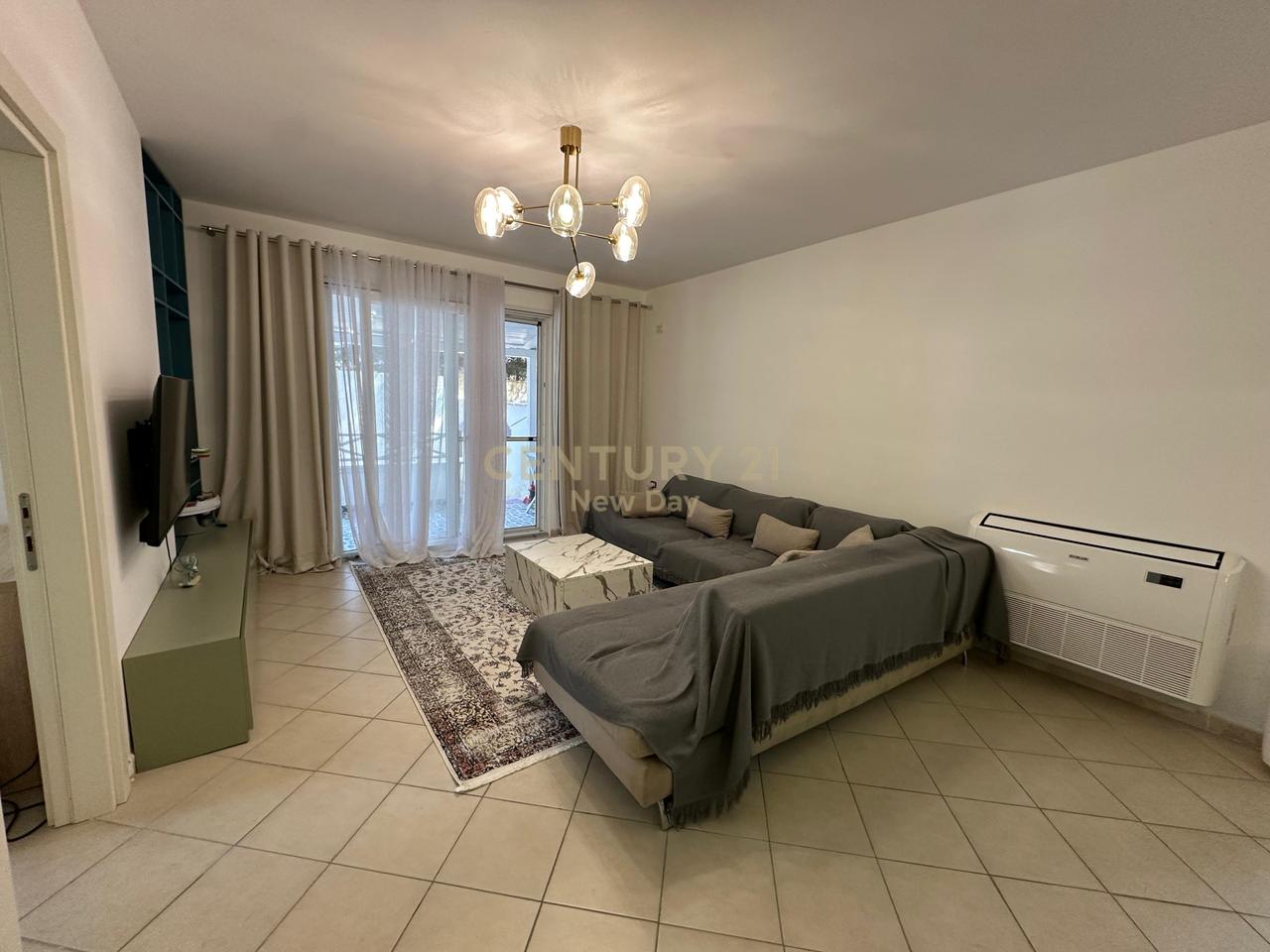 APPARTAMENTO 2+1 CON CORTILE IN VENDITA A QERRET - 289000€ | 177 m²