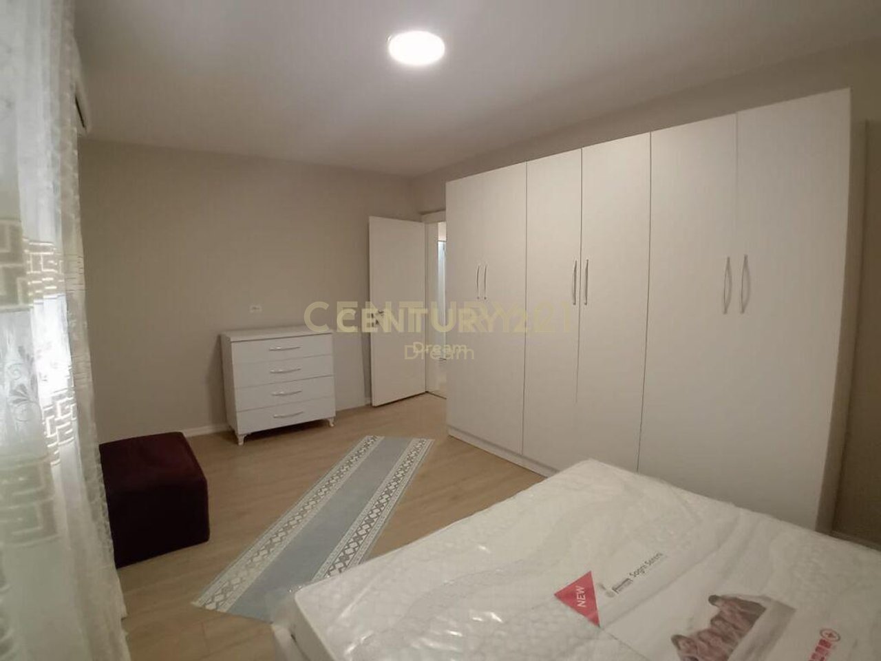 3+1 APARTMENT FOR RENT IN XHAMLLIK!!