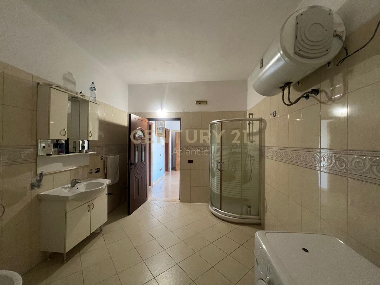 The second floor of a private house in Shkozet is for rent!