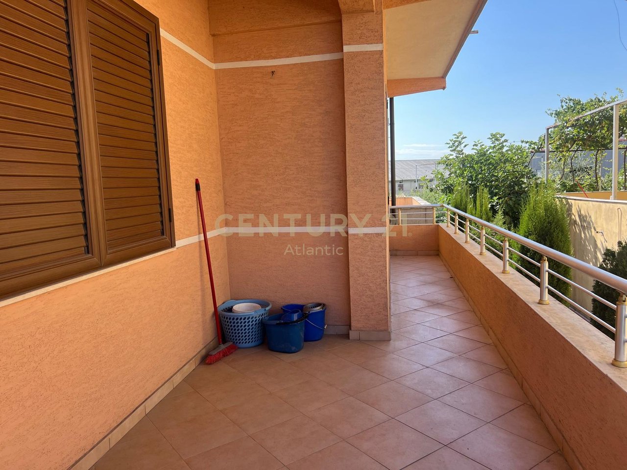 The second floor of a private house in Shkozet is for rent!