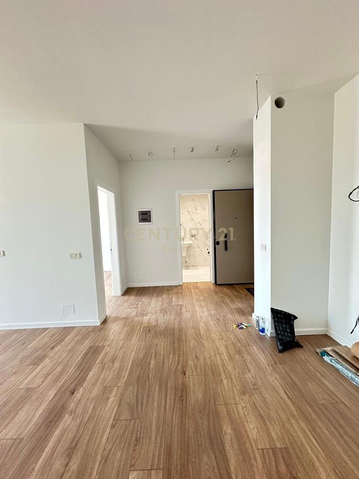 MINE PEZA, OFFICE FOR RENT