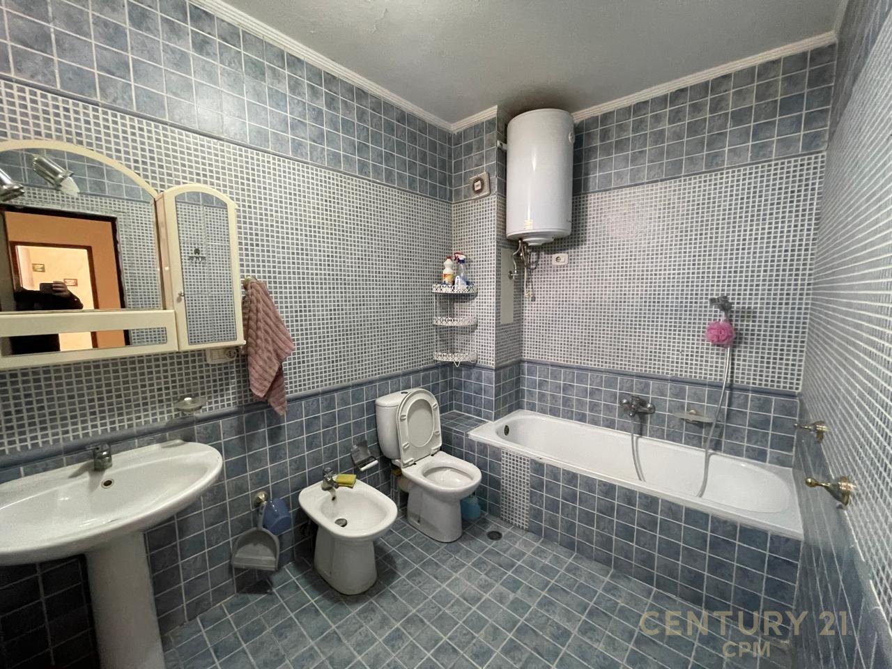 Apartament 2+1+Verande Per Qera!