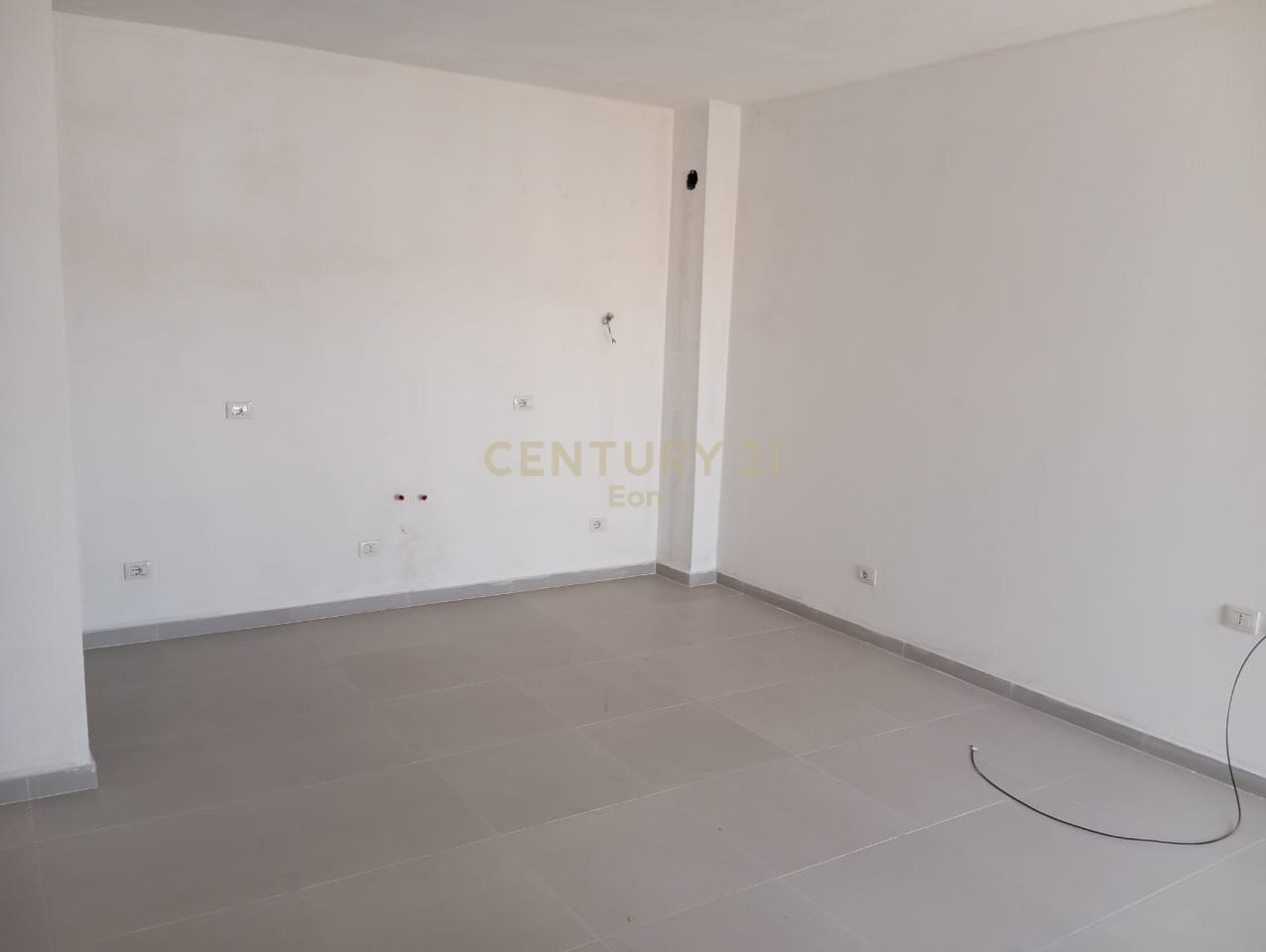 APPARTAMENTO 2+1+ POSTO AUTO IN VENDITA A GOLEM, DURAZZO - EDIFICIO I 2025!