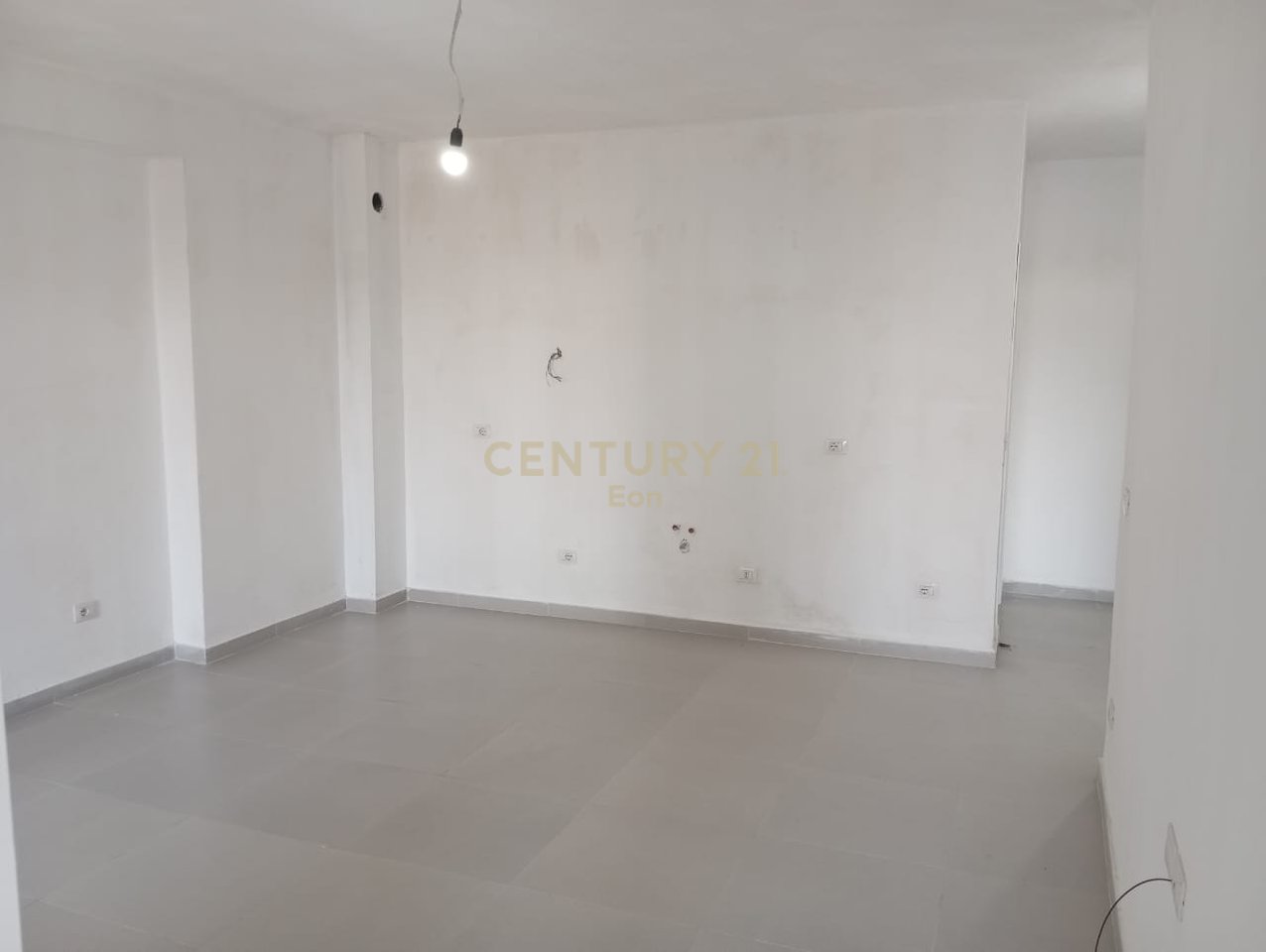 APPARTAMENTO 2+1+ POSTO AUTO IN VENDITA A GOLEM, DURAZZO - EDIFICIO I 2025!