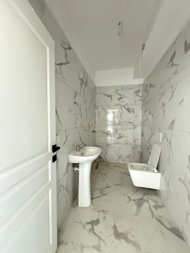 Appartamento 1+1 con Vista Mare in Vendita a Golem, Durrës - 102.000€!