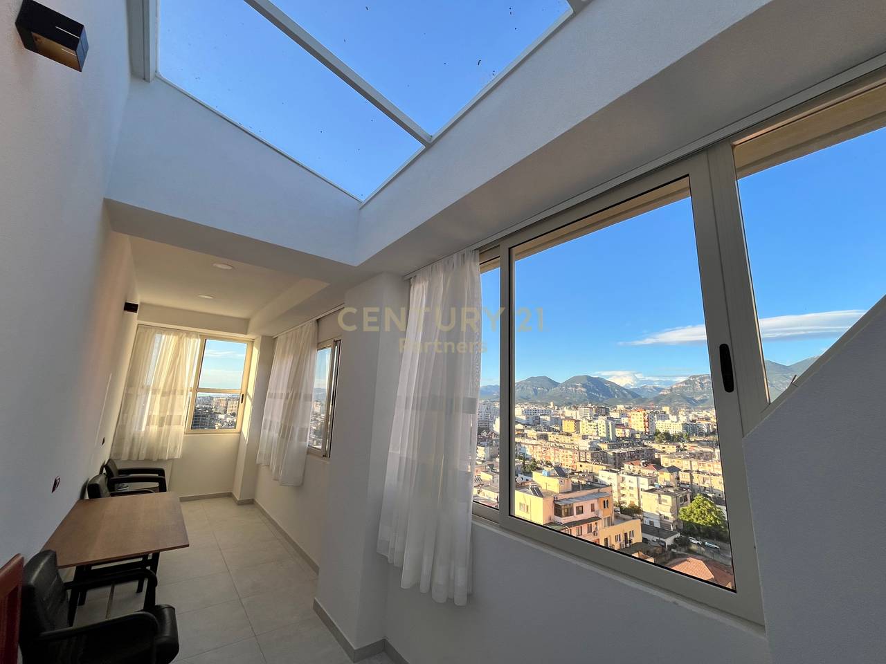 PENTHOUSE FOR RENT OPPOSITE DELIJORGJI!
