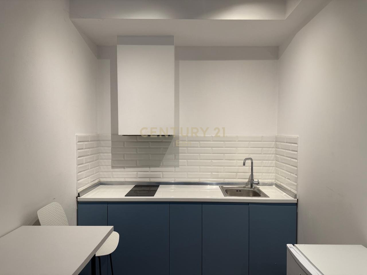 Apartment-Hotel Beach, Iliria is for Rent!
