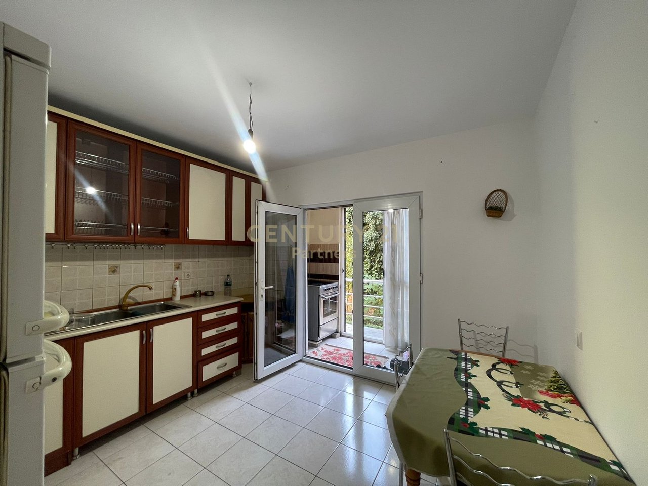 IN VENDITA APPARTAMENTO 2+1+3 LAPRAKE, BLLOKU GINTASH