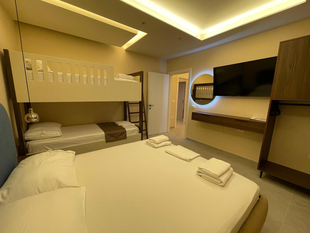 SARANDE, APPARTAMENTO IN VENDITA 3+1+3 TOTALMENTE RISTRUTTURATO