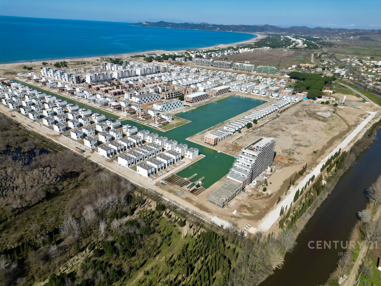 VILLAS AT TURQUOISE MARINA, LALEZ BAY!