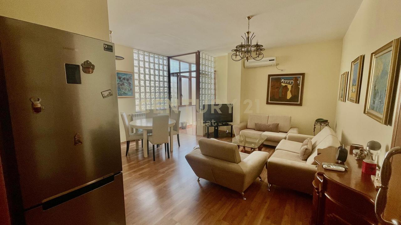 1+1 APARTMENT FOR RENT, CENTER-TIRANA