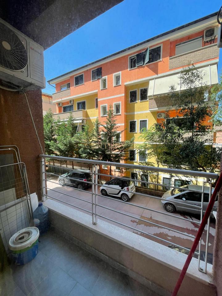 2+1 IN AFFITTO VICINO AL LAGO THATE!