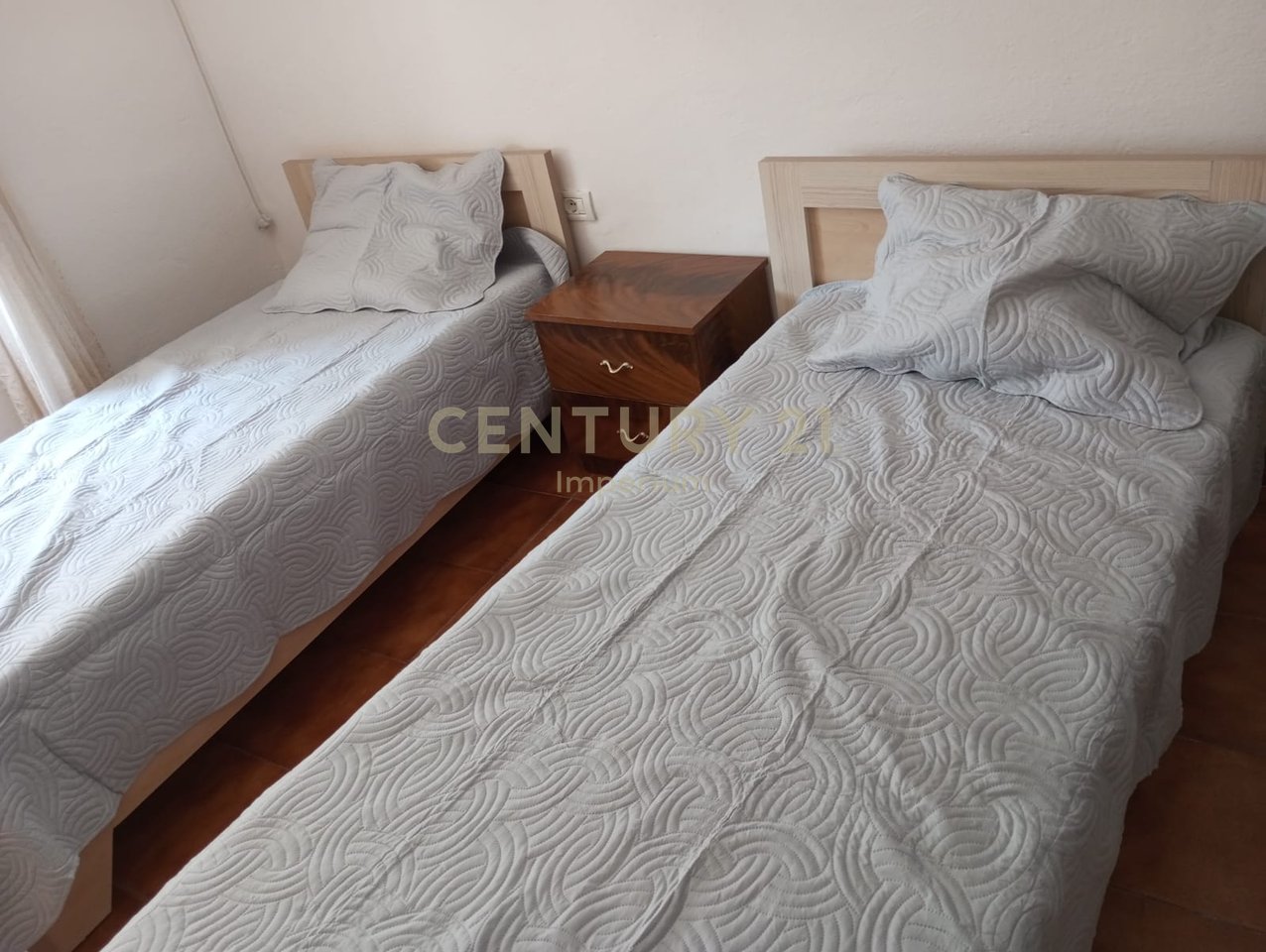 Appartamento 2+1 con posto auto in affitto vicino al Nuovo Bazaar