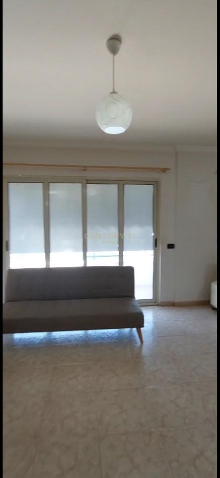 FOR RENT OFFICE/RESIDENTIAL APARTMENT 3+1+2, NEW MARKET!